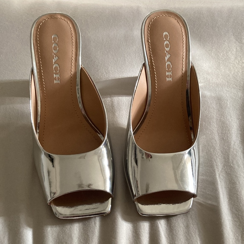 Coach Laurence Metallic Chrome Silver Heels / Mules / Pumps 7